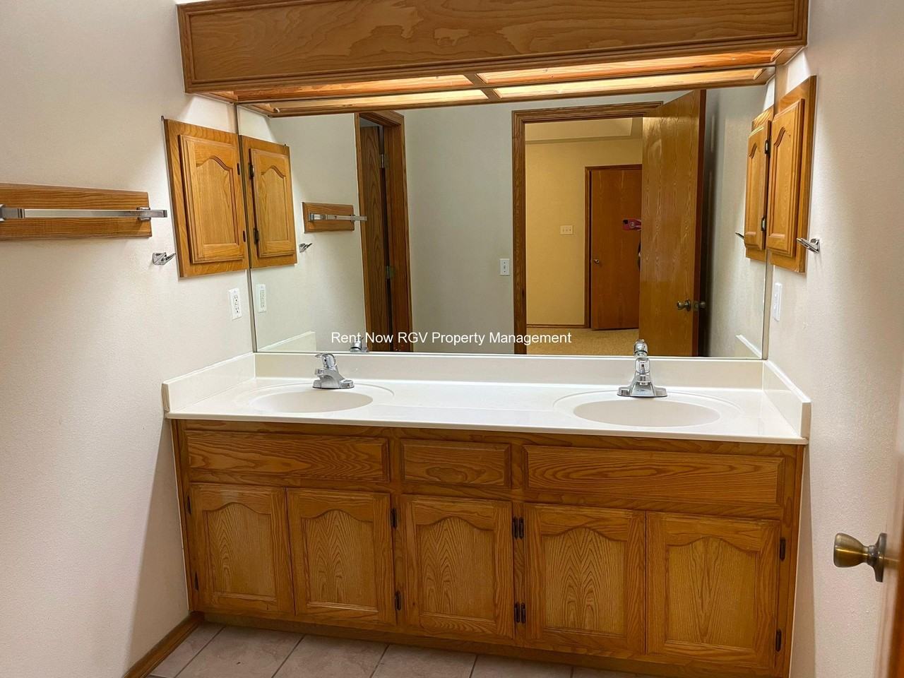 1109 N 47th St #NA - Photo 4 of 14