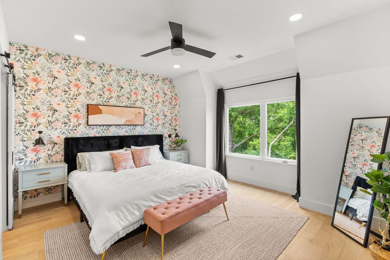 1206 Ireland Street #NA - Photo 3 of 16