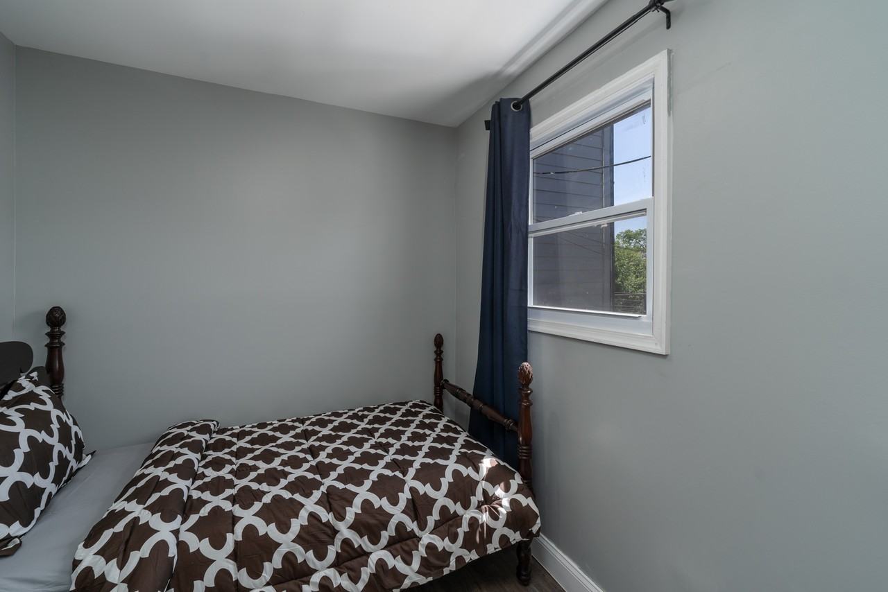 1705 W Virginia Ave Ne Apt 3 #NA - Photo 5 of 10