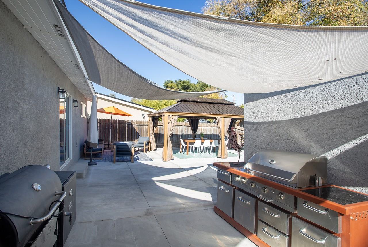 136 Olive St #NA - Photo 2 of 17