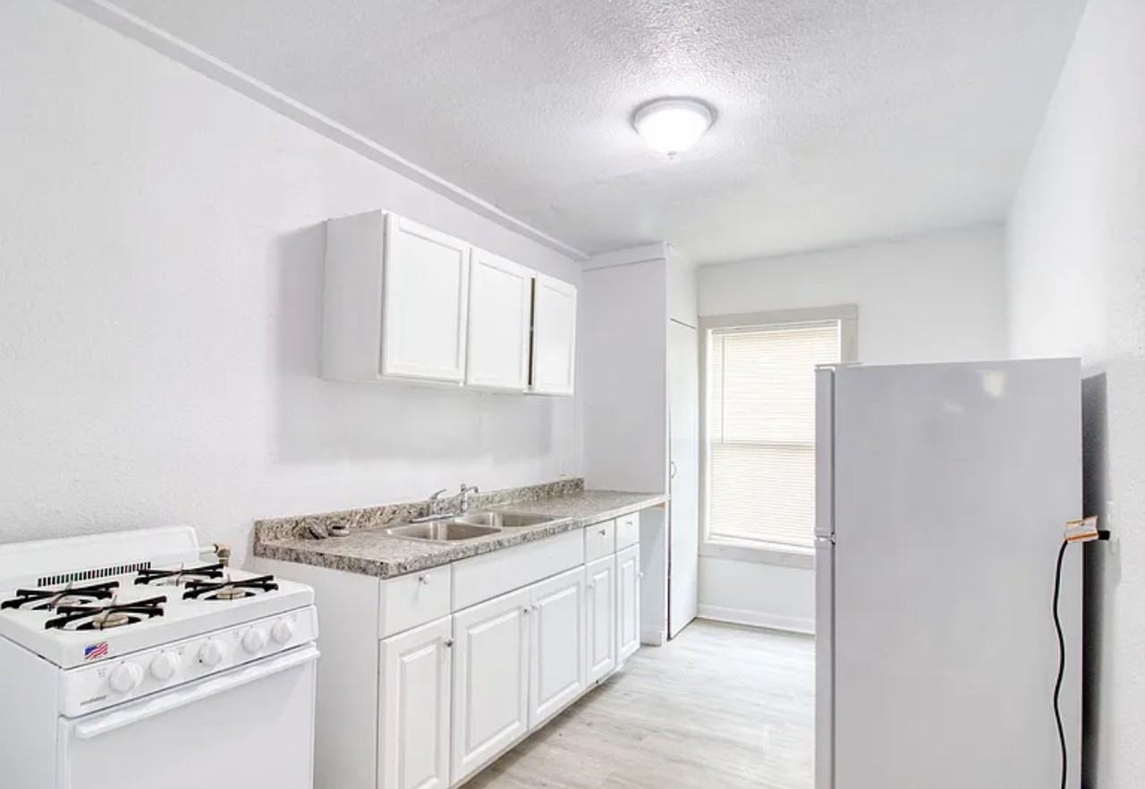 1002 23rd St #3 - Photo 2 of 8