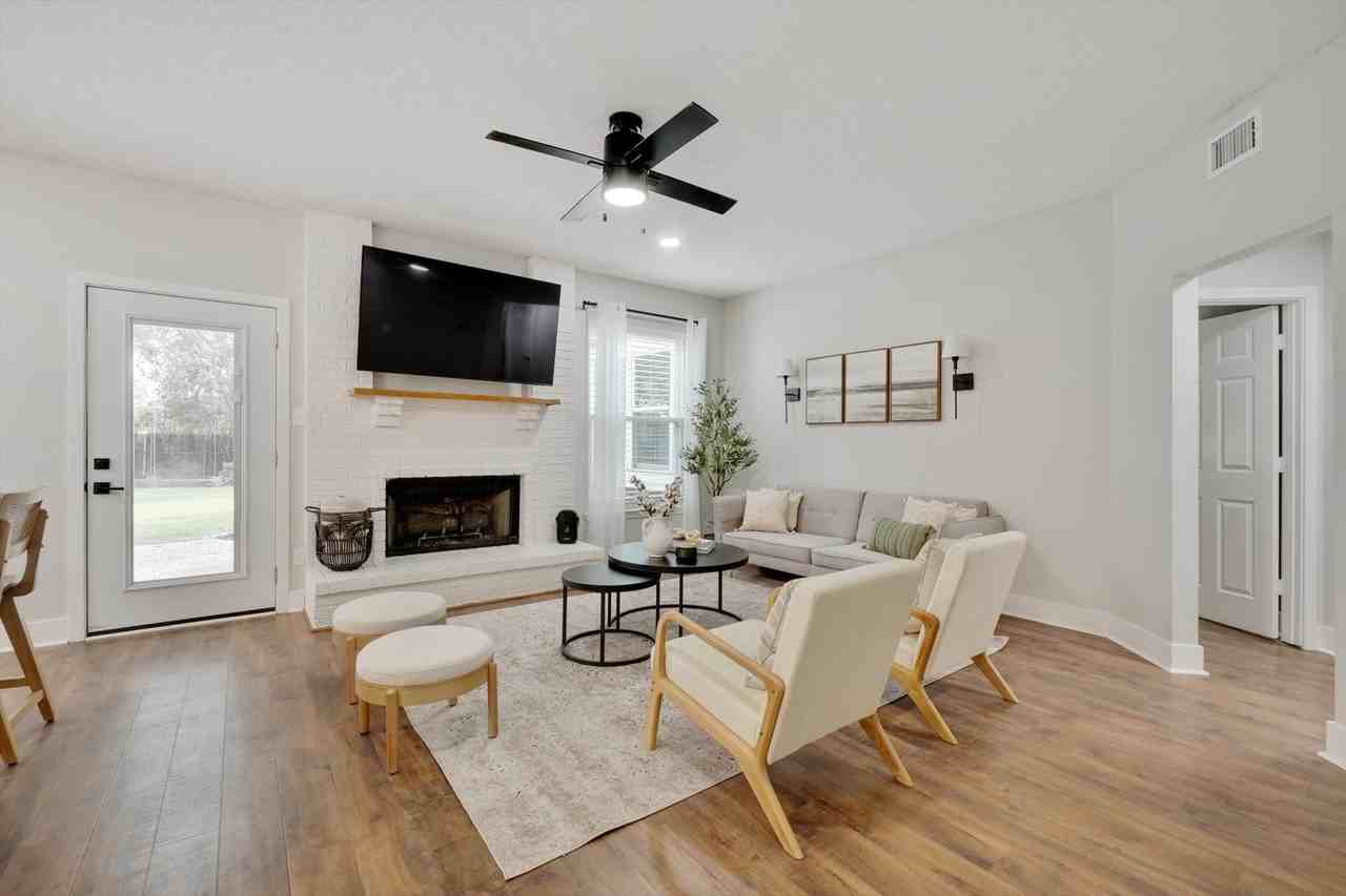 2200 Glenbrook St #NA - Photo 4 of 43