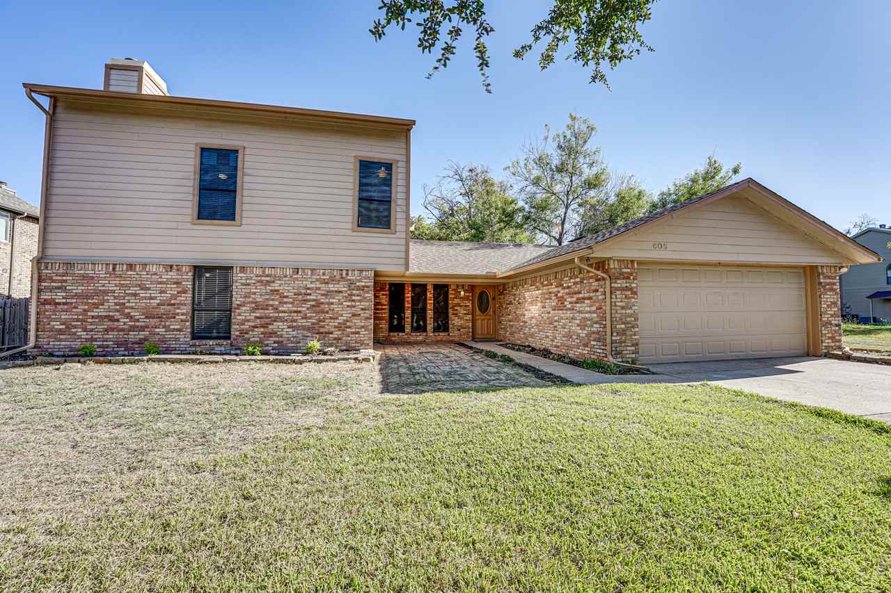 605 Scenic Dr #NA - Photo 2 of 36