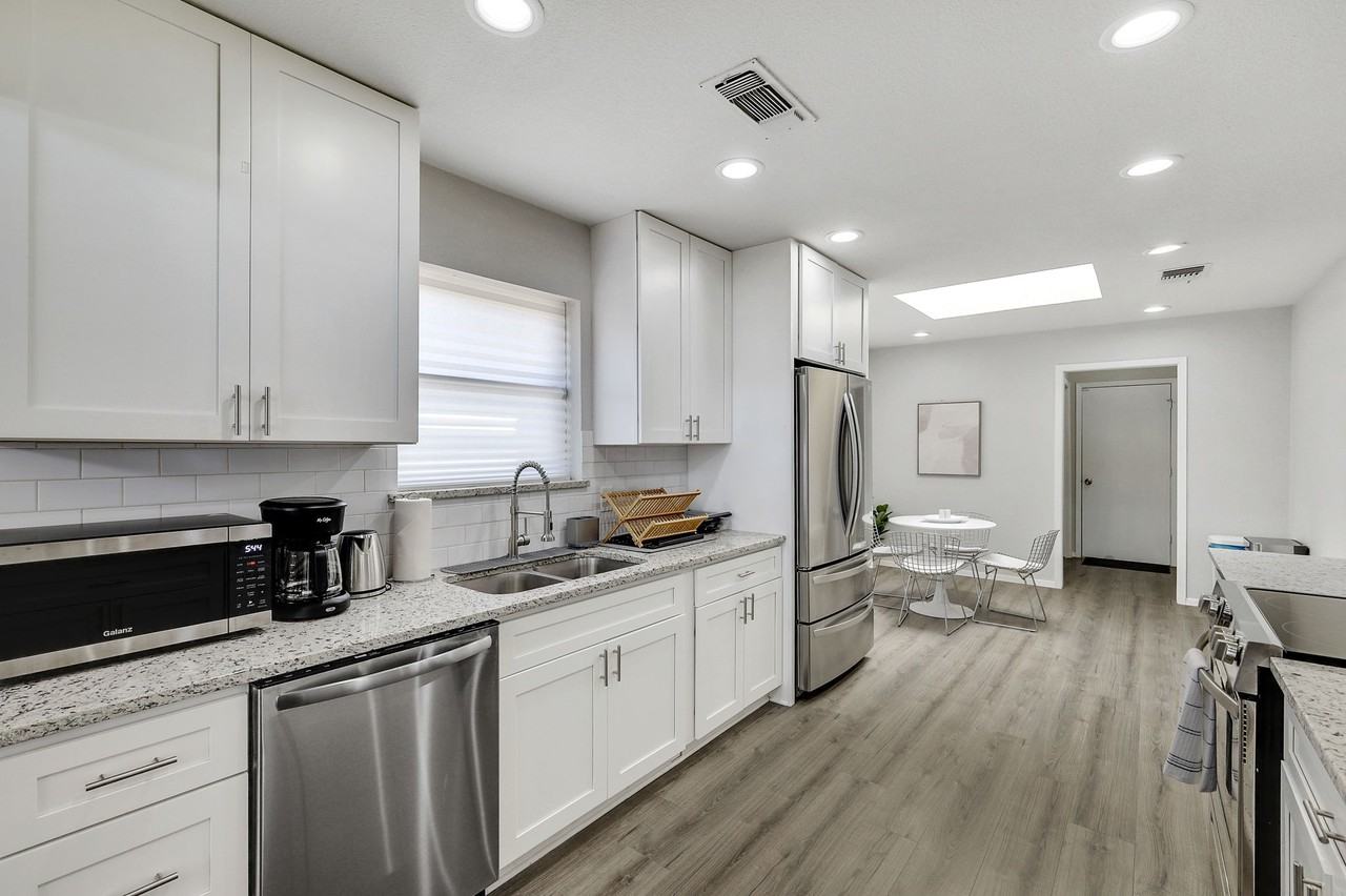 4513 Foxfire Way #NA - Photo 3 of 38