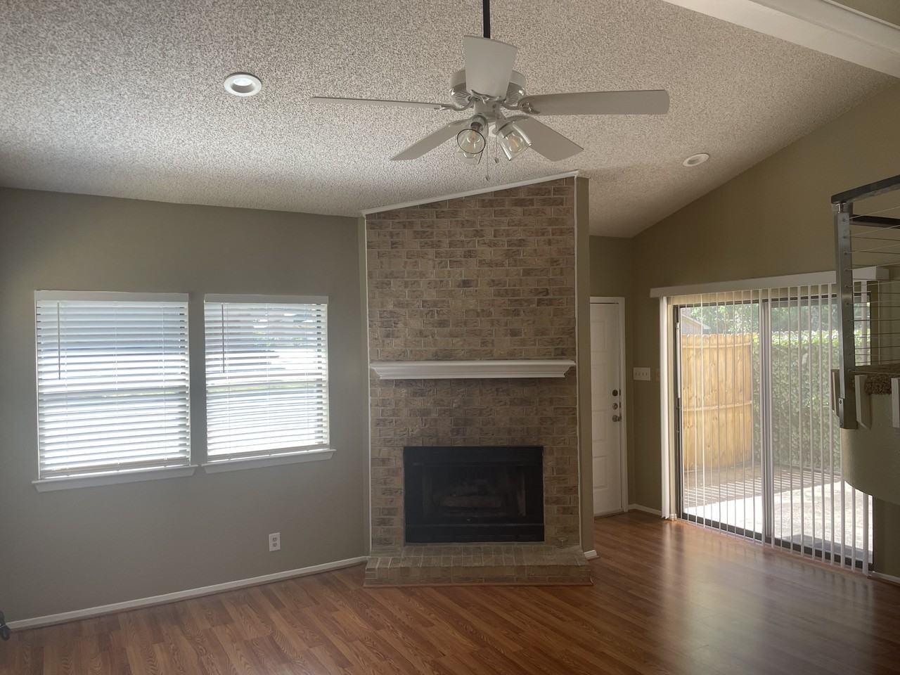 2406 Villa Ct #2406 - Photo 2 of 18