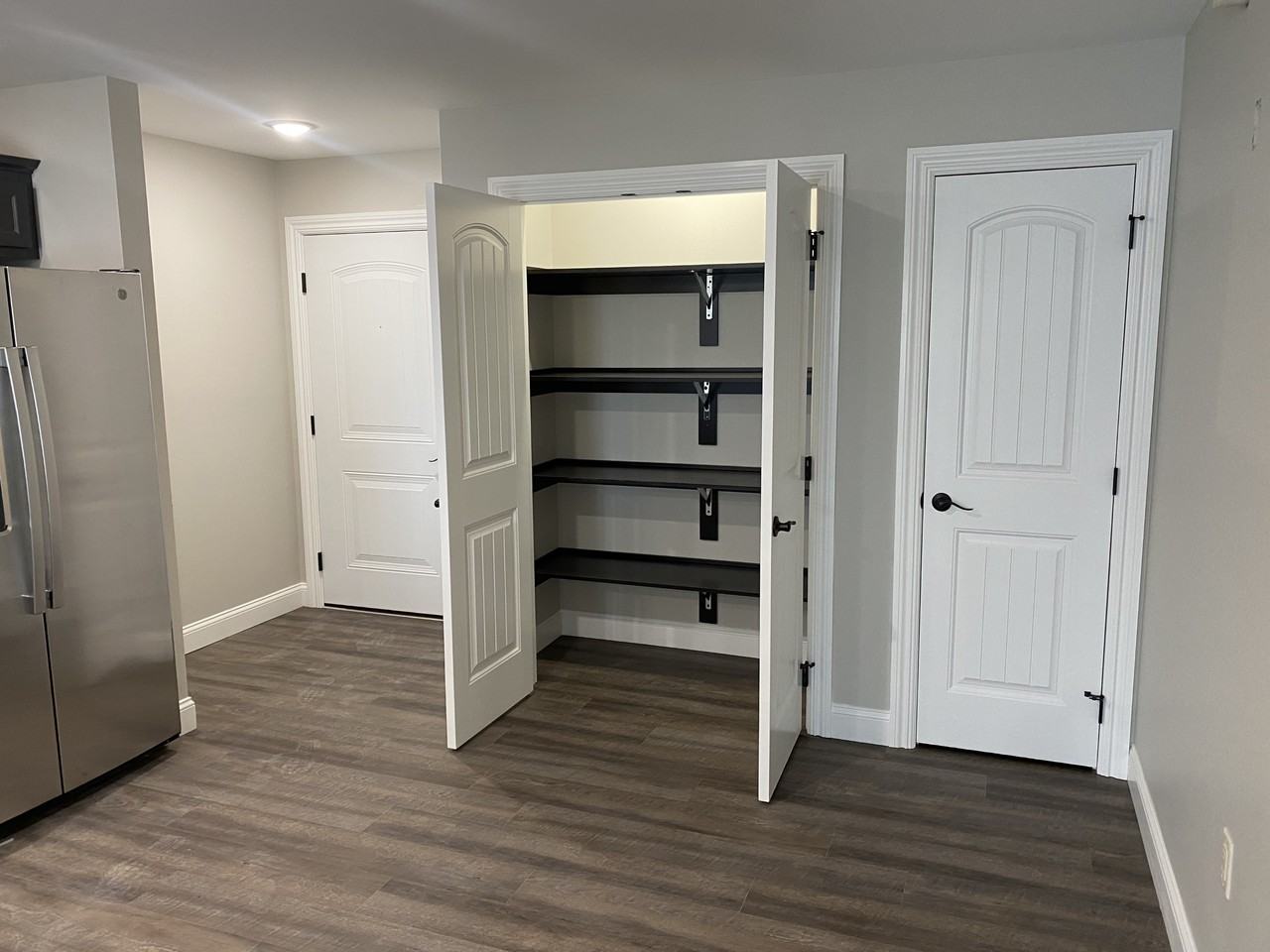 112 Copeland Court #524 - Photo 6 of 10