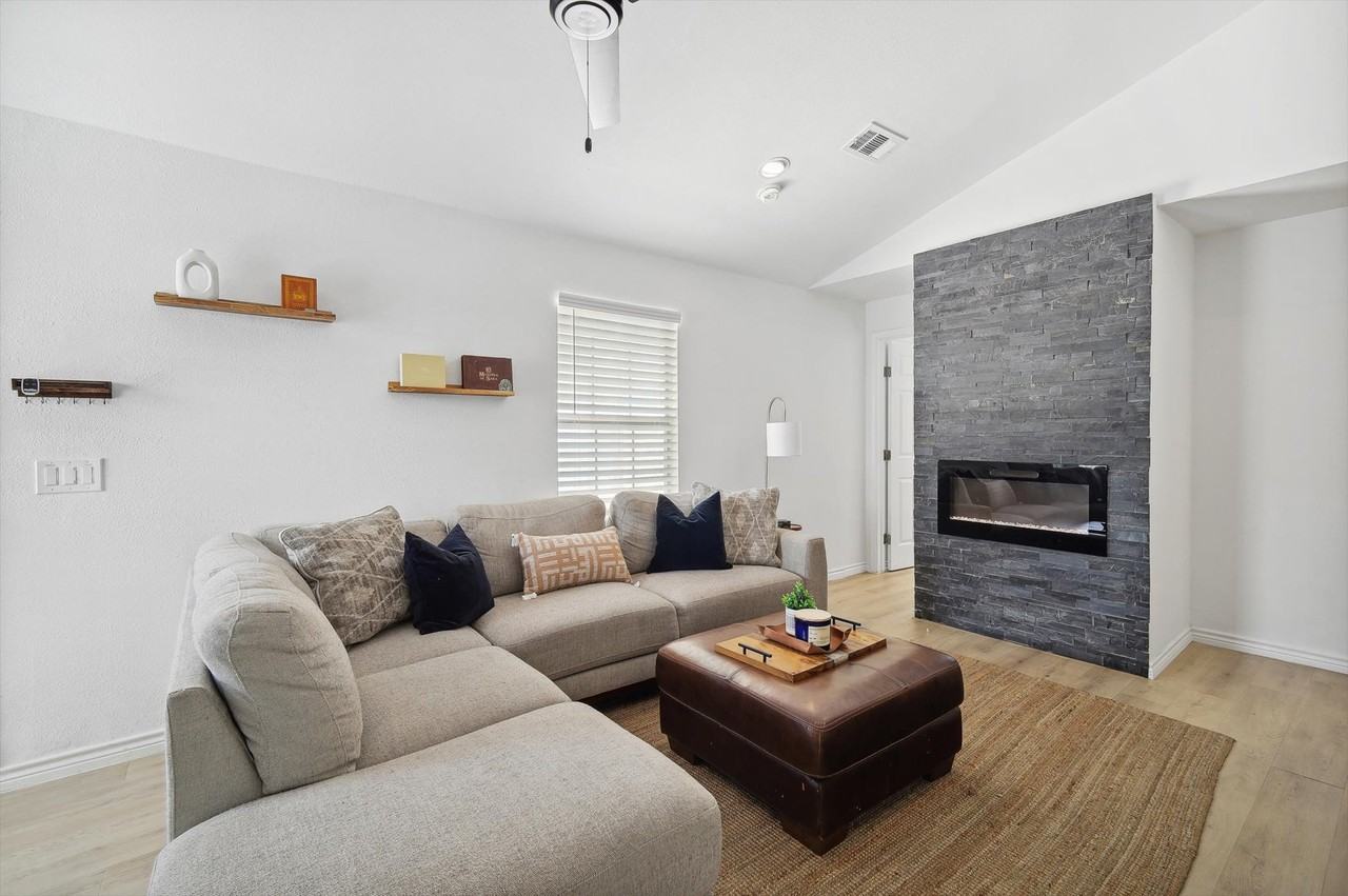 1909 California Dr #NA - Photo 7 of 35