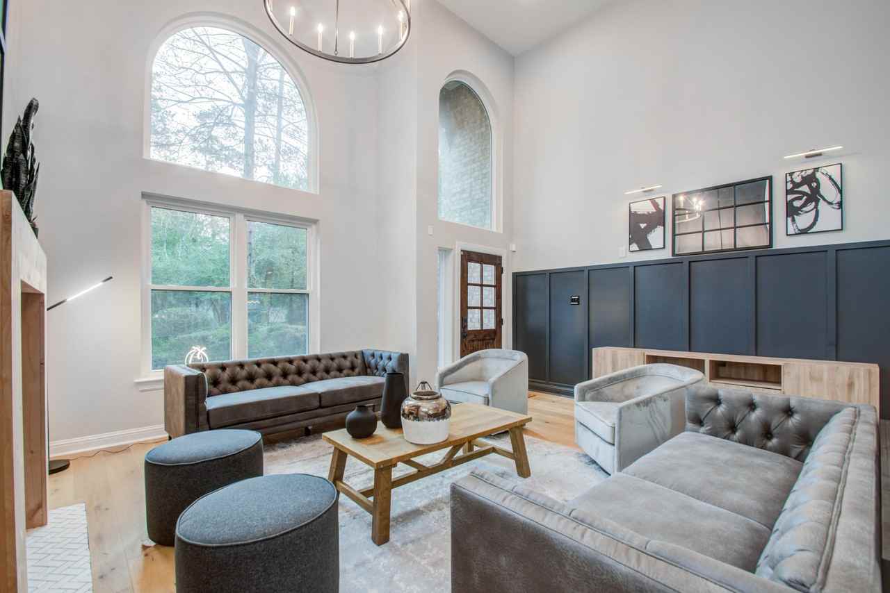 19 Alden Glen Ct #NA - Photo 3 of 44