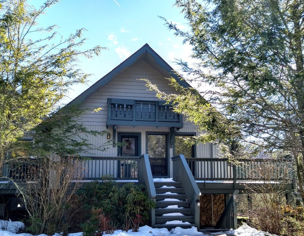 30 Spy Glass Cir #J - Photo 2 of 24