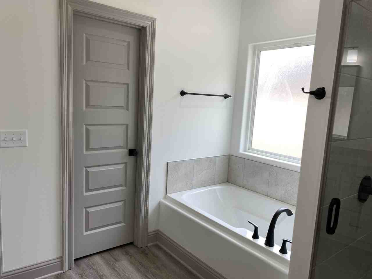 222 Oak Alley Dr #NA