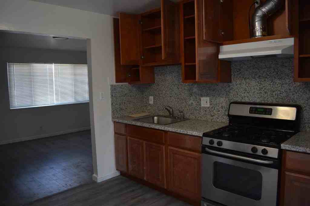 27942 Manon Ave #C - Photo 3 of 20