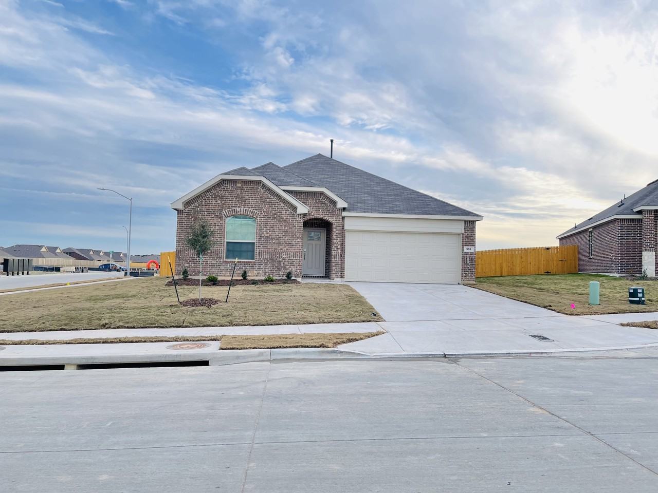 953 Dustwood Dr #NA - Photo 2 of 42