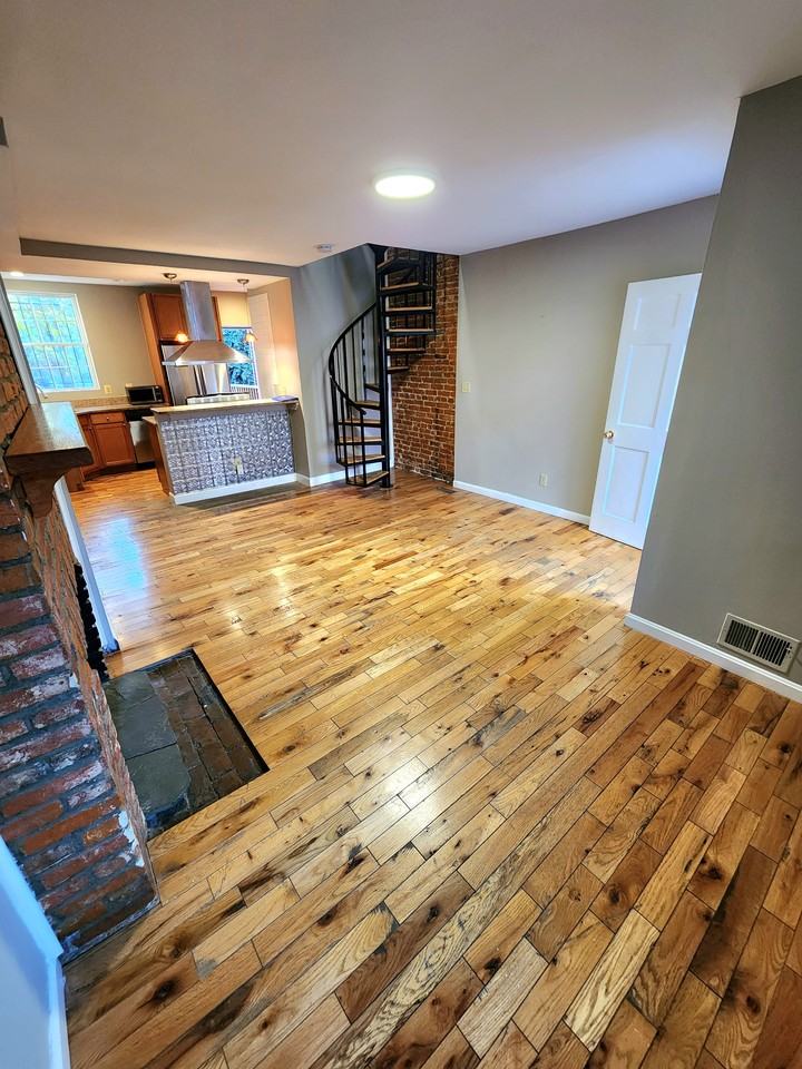 661 Portland St #661 - Photo 3 of 31