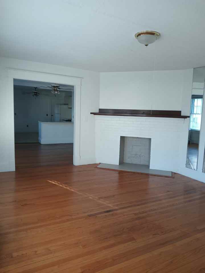 197 Acorn St #197 - Photo 2 of 5