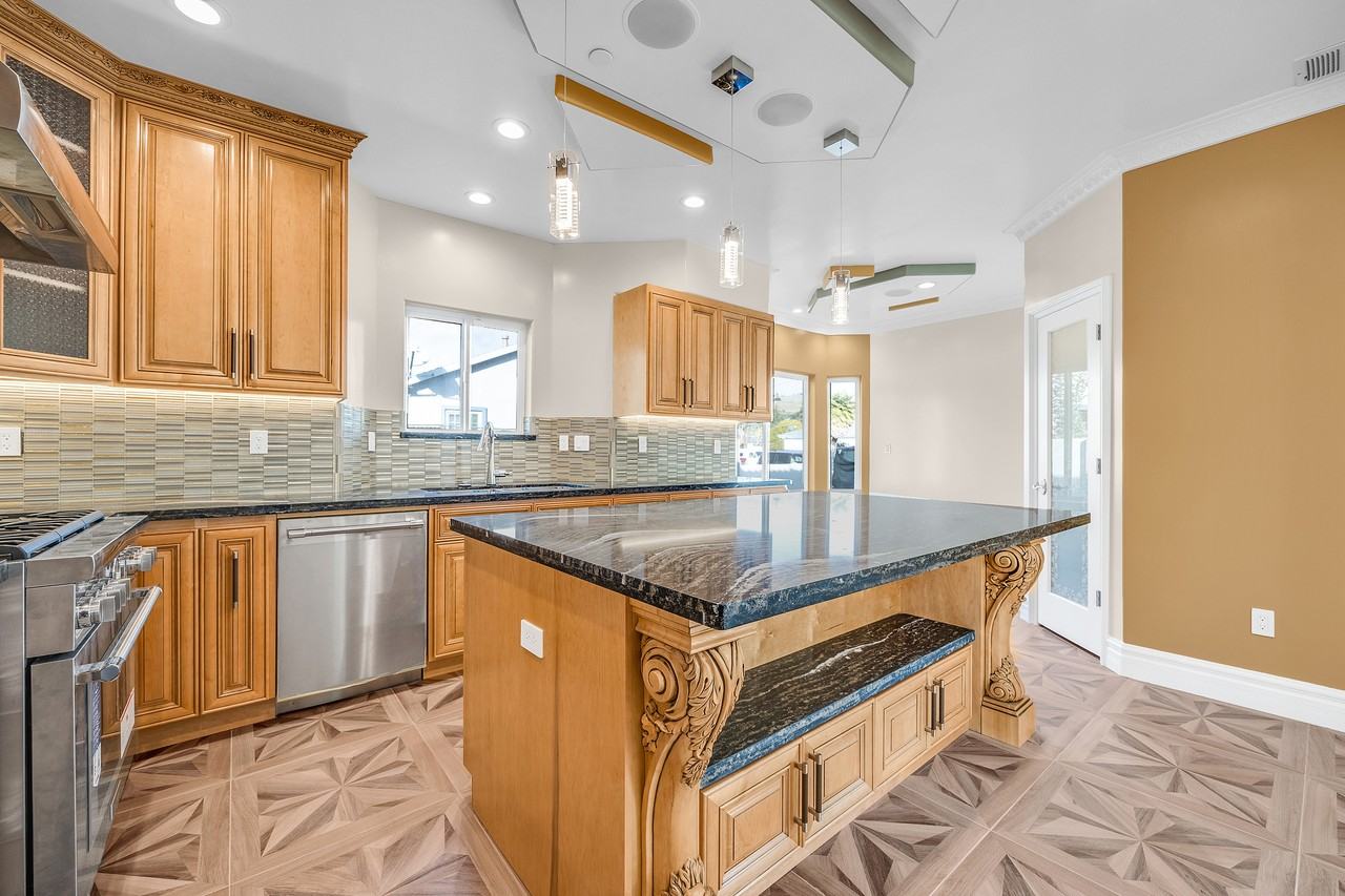 320 Tennyson Rd #NA - Photo 5 of 20