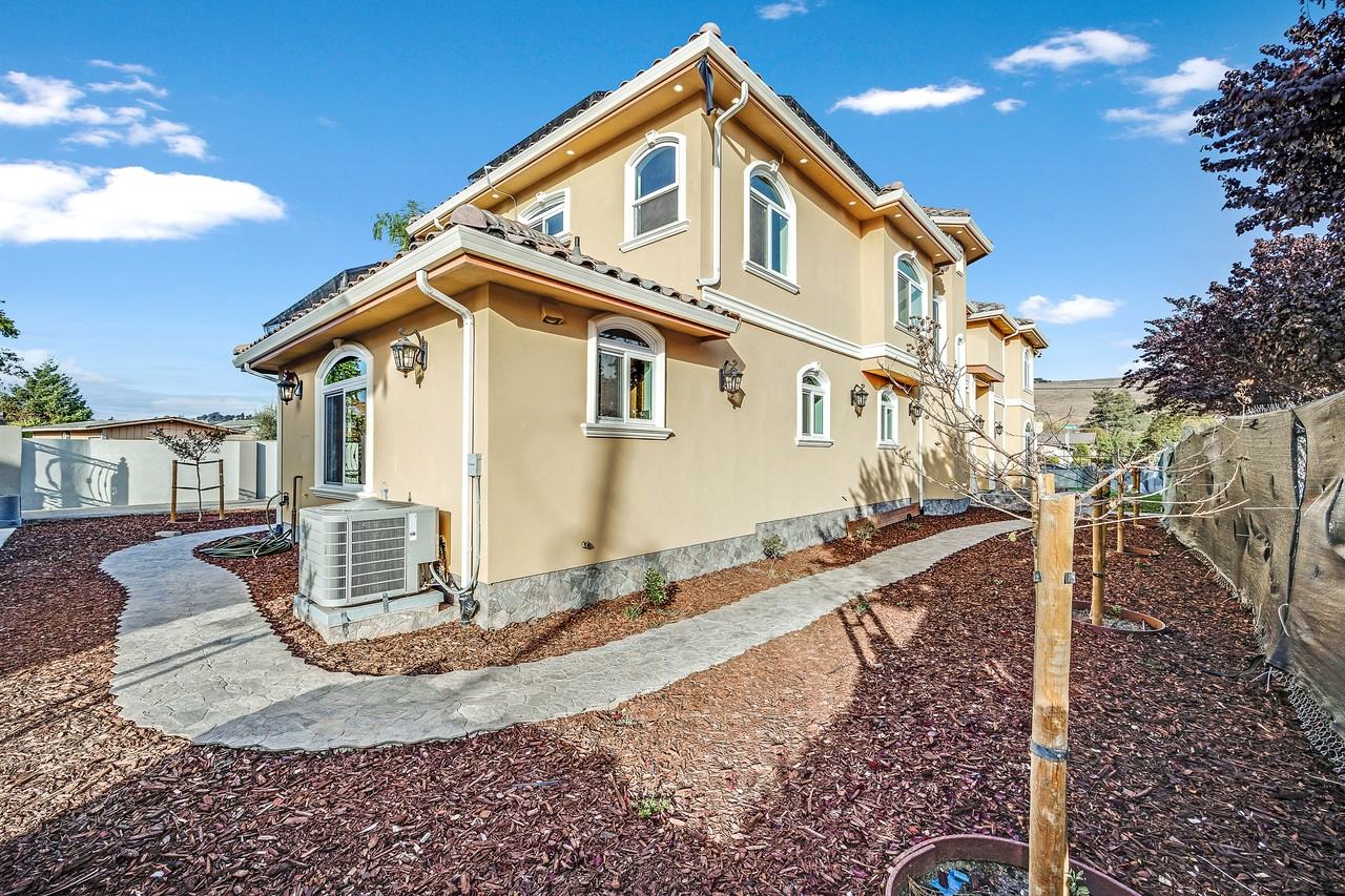 322 Tennyson Rd #NA - Photo 3 of 11