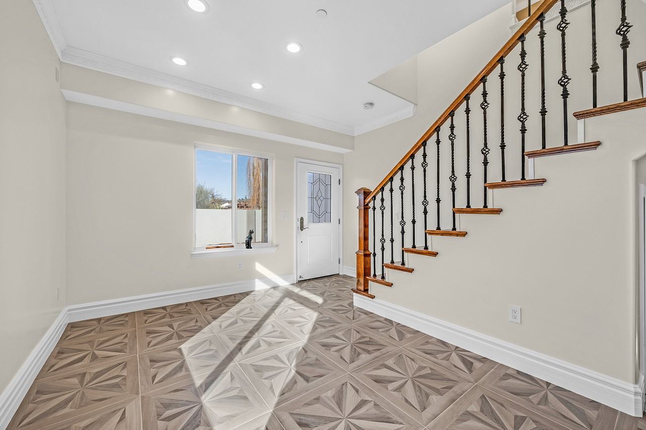 322 Tennyson Rd #NA - Photo 4 of 11