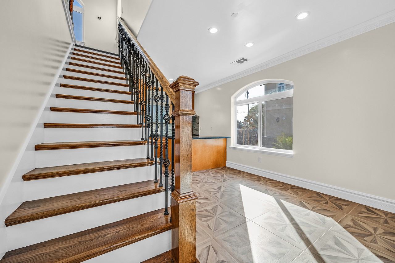 322 Tennyson Rd #NA - Photo 6 of 11