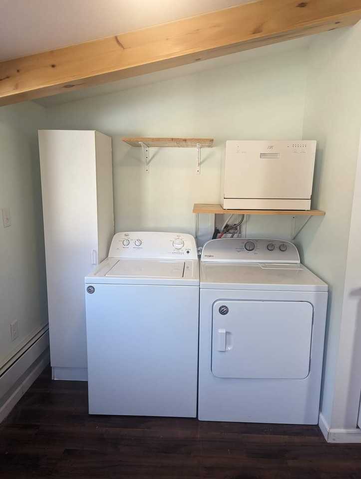 384 S Division St #NA - Photo 3 of 12