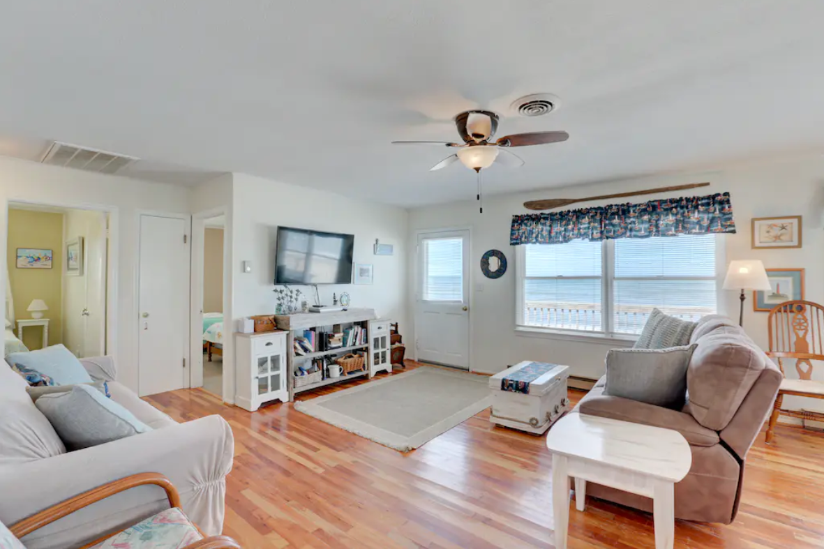 119 Pioneer St #NA - Photo 2 of 35