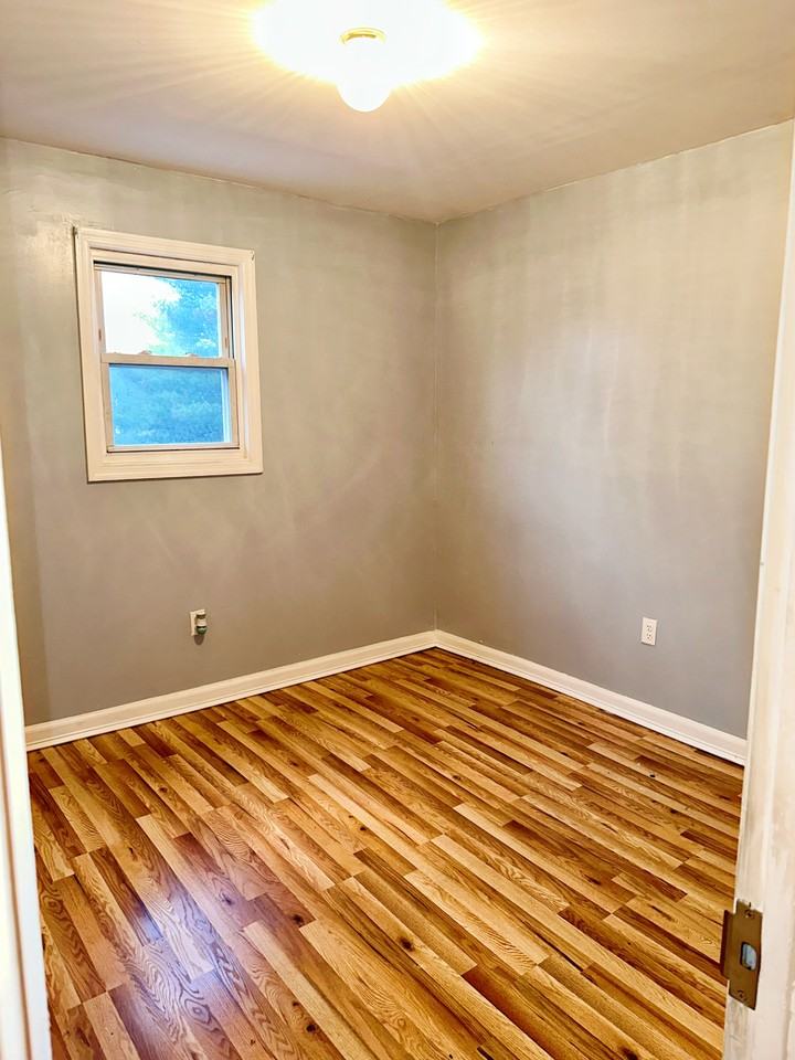364 N Grove St #3 - Photo 2 of 4
