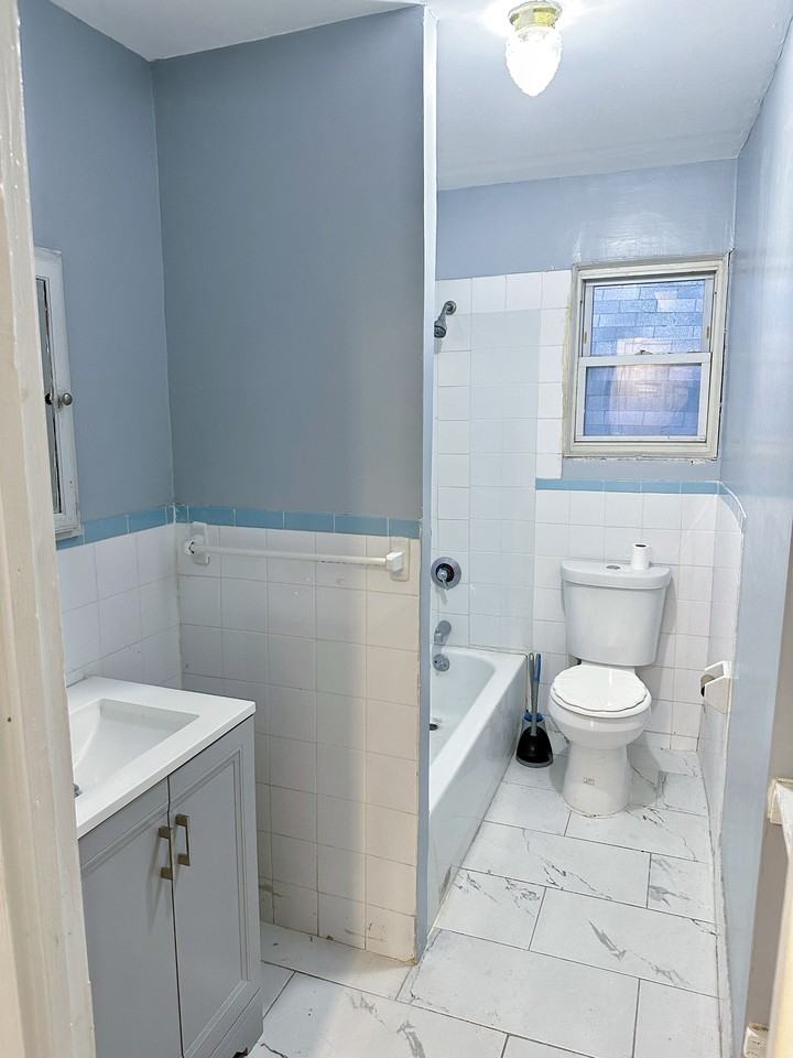 364 N Grove St #3 - Photo 4 of 4