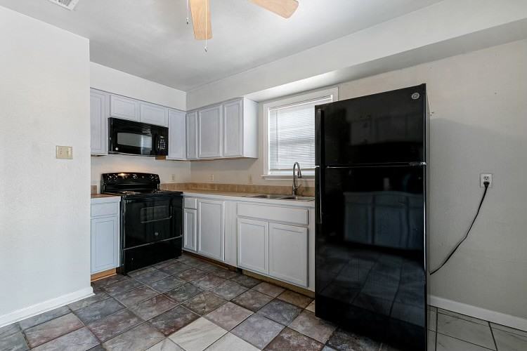 212 Francis St #NA - Photo 3 of 50