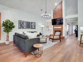 featured image of 922 Blackstone Dr #NA