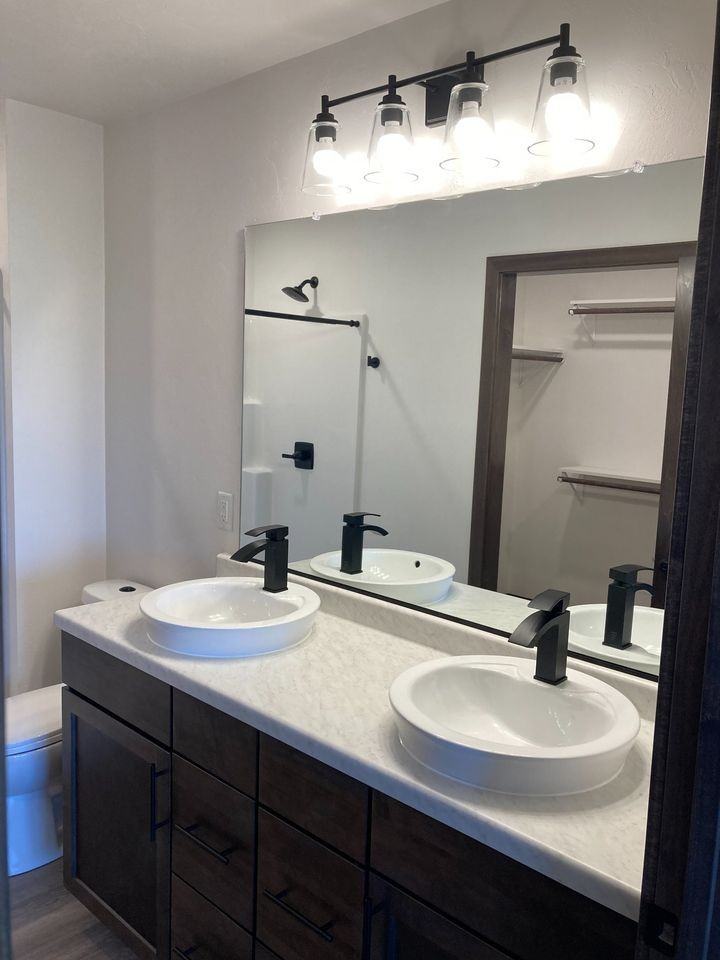 2402 Jacobsen Rd #1 - Photo 3 of 5