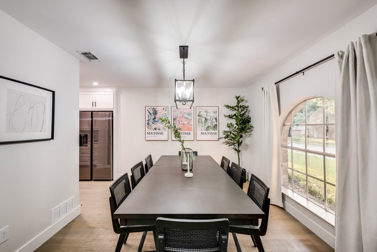 2836 Meadowbrook Dr #NA - Photo 2 of 31