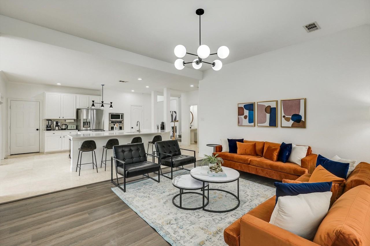 4205 Vista Creek Dr #NA - Photo 4 of 43