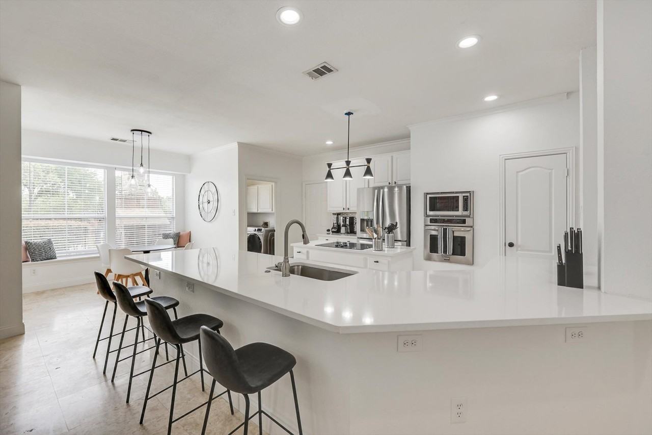 4205 Vista Creek Dr #NA - Photo 6 of 43