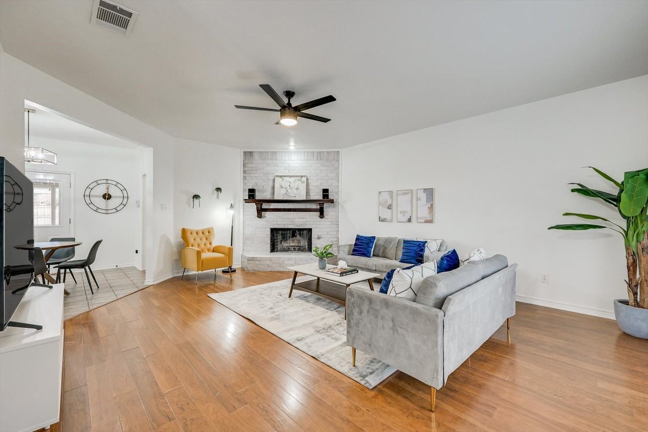 3913 Baywatch Dr #NA - Photo 2 of 36