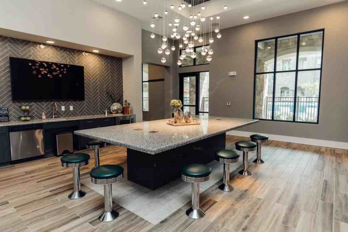 7820 Van Tuyl Pkwy #0000 - Photo 3 of 8