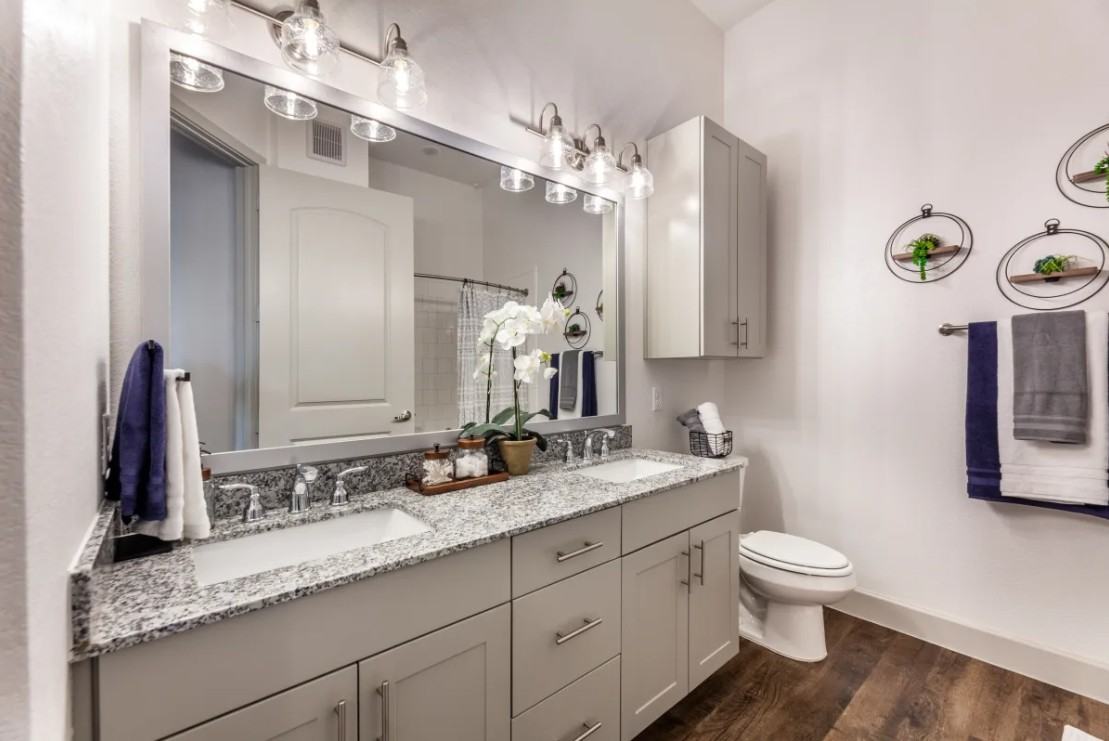 7820 Van Tuyl Pkwy #0000 - Photo 7 of 8