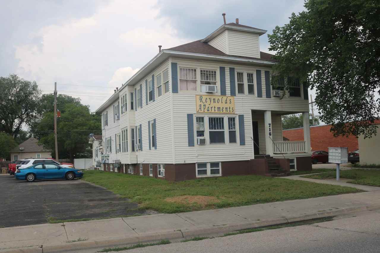 716 E 4th Ave #8