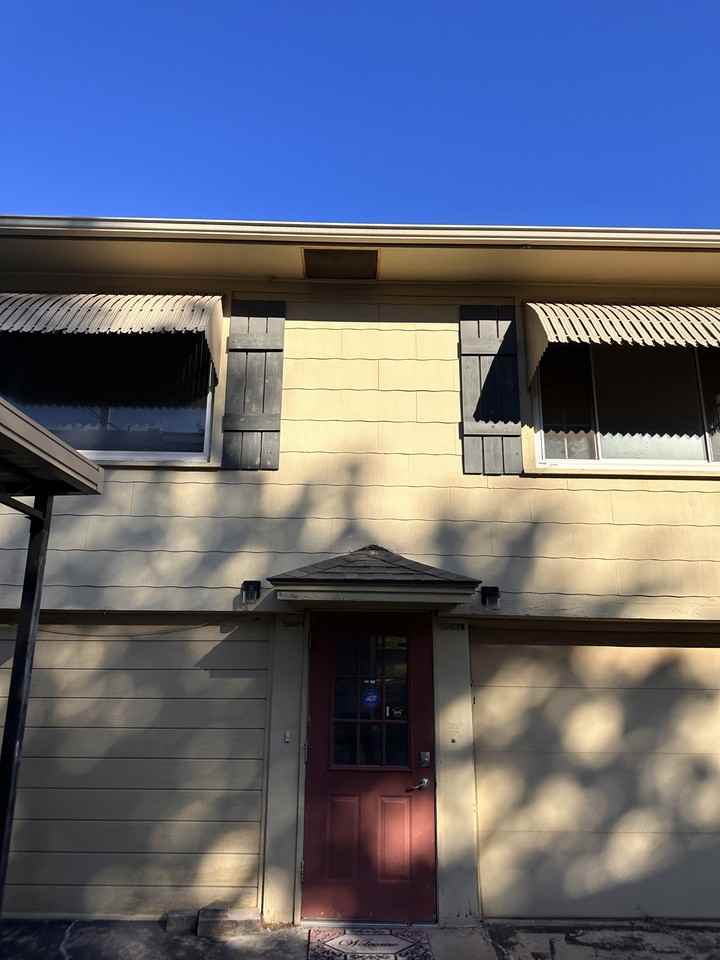 4508 N Harvey Pkwy #4508-1-2 - Photo 2 of 13