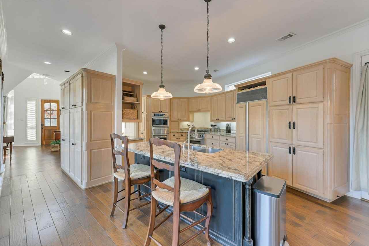 905 Tiffany Lane #NA - Photo 7 of 40