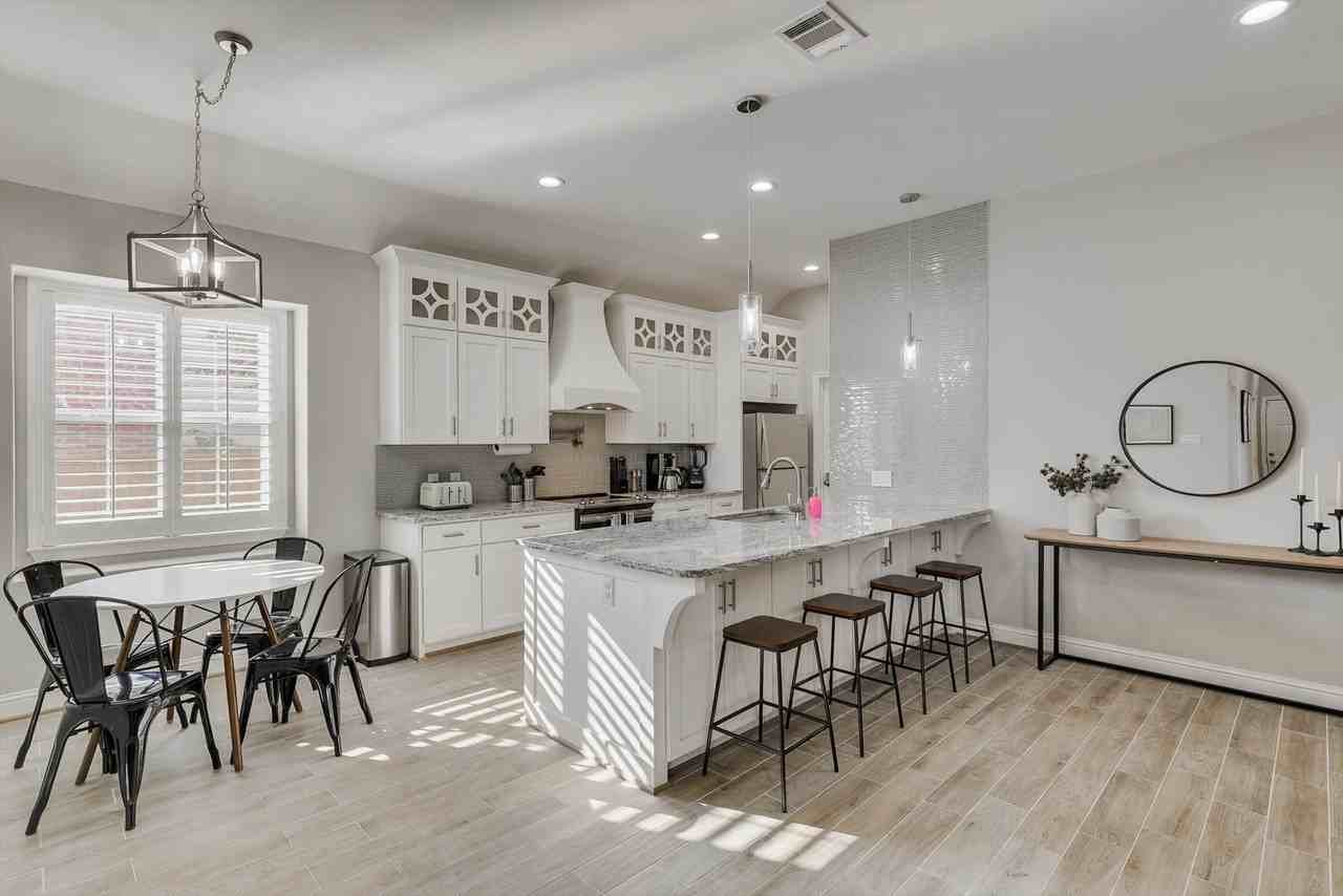 8206 Chesham Dr #NA - Photo 6 of 34