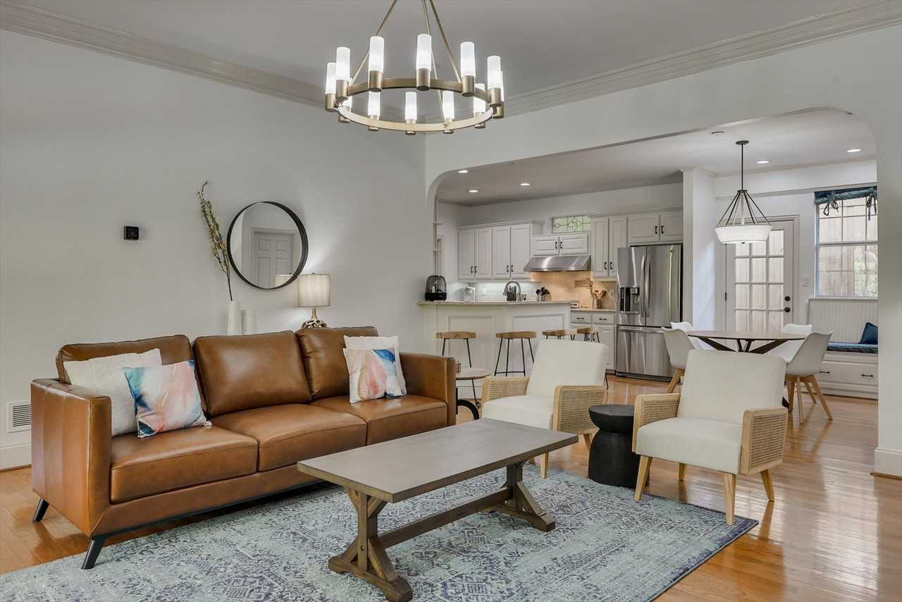 1811 Forest Meadow Lane #NA - Photo 4 of 43