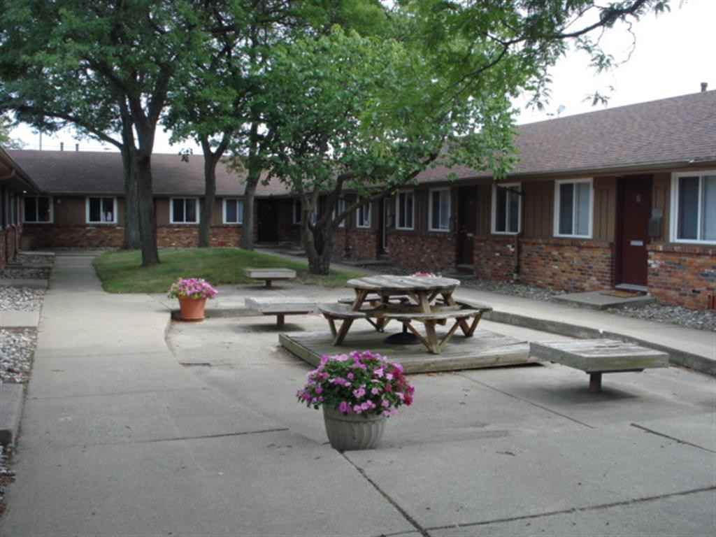 1955 South Reynolds Road #10