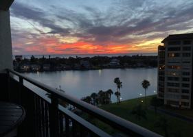 featured image of 690 Island Way #512