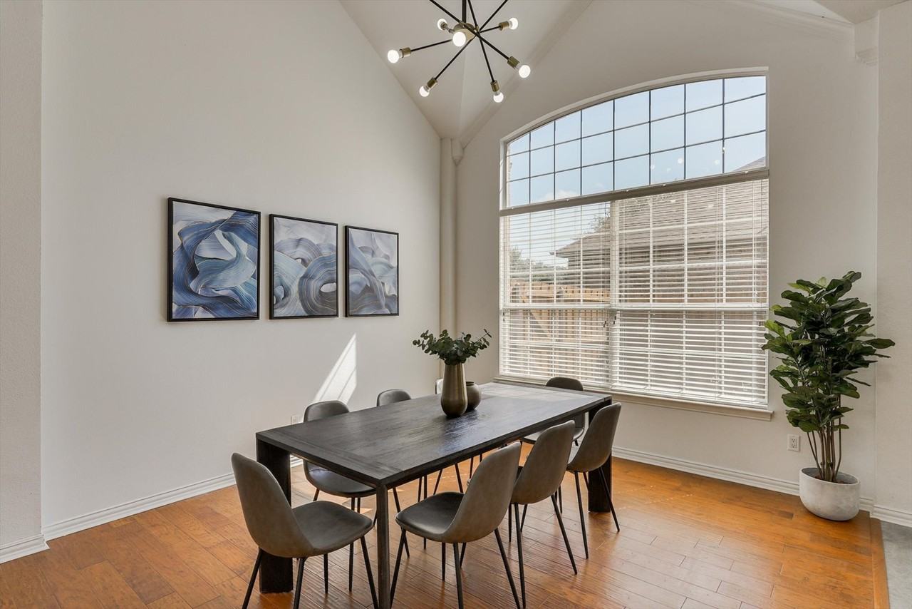 2410 Shorewood Ct #NA - Photo 5 of 42