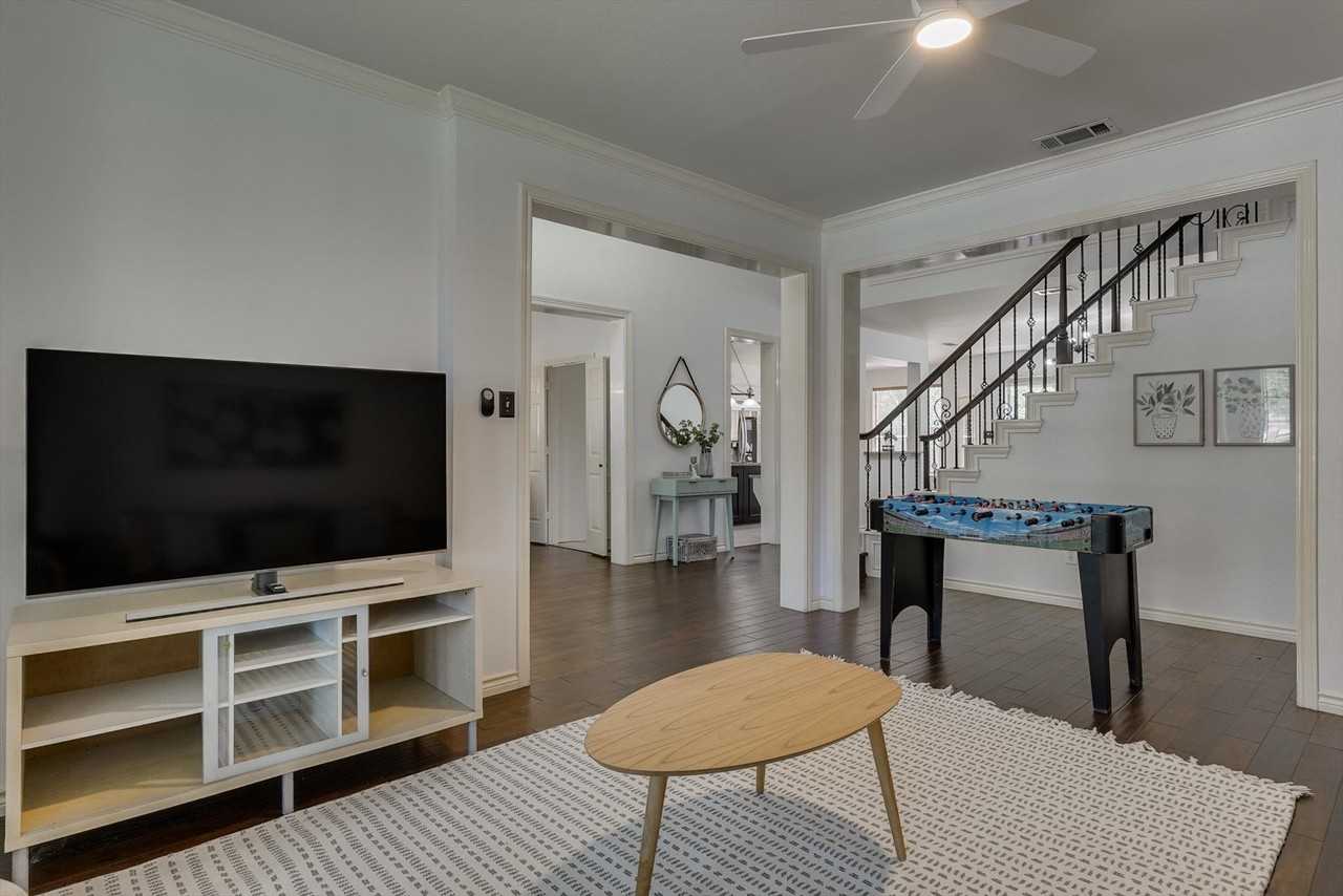 2800 Cherry Spring Ct #NA - Photo 4 of 36