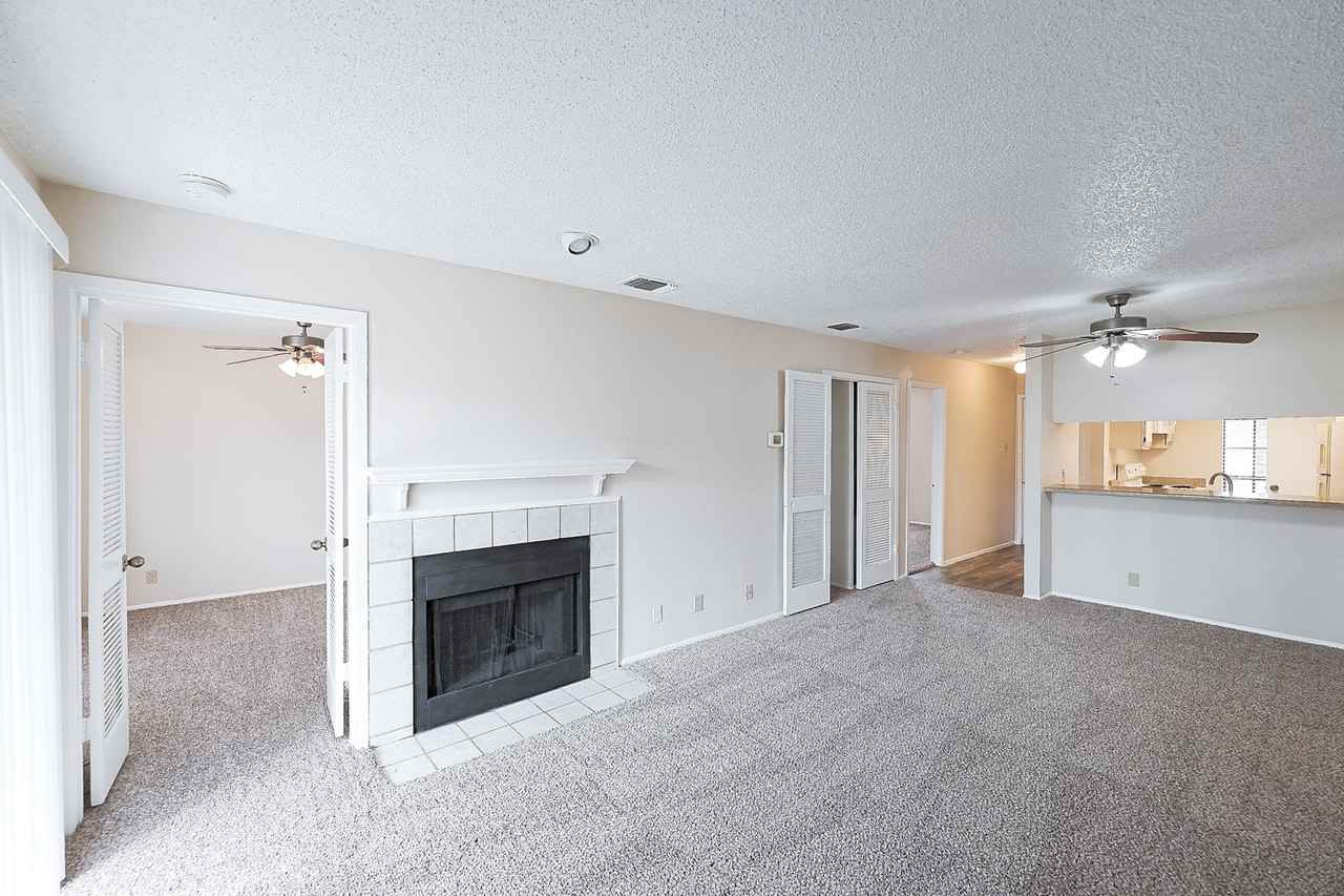 13129 Nw Military Hwy - Photo 2 of 11