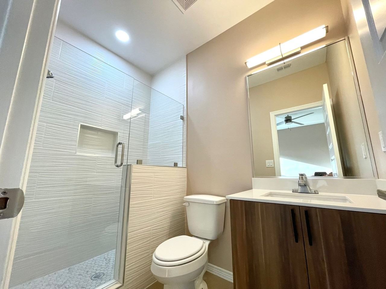 3013 Driftwood Ln #1 - Photo 6 of 7