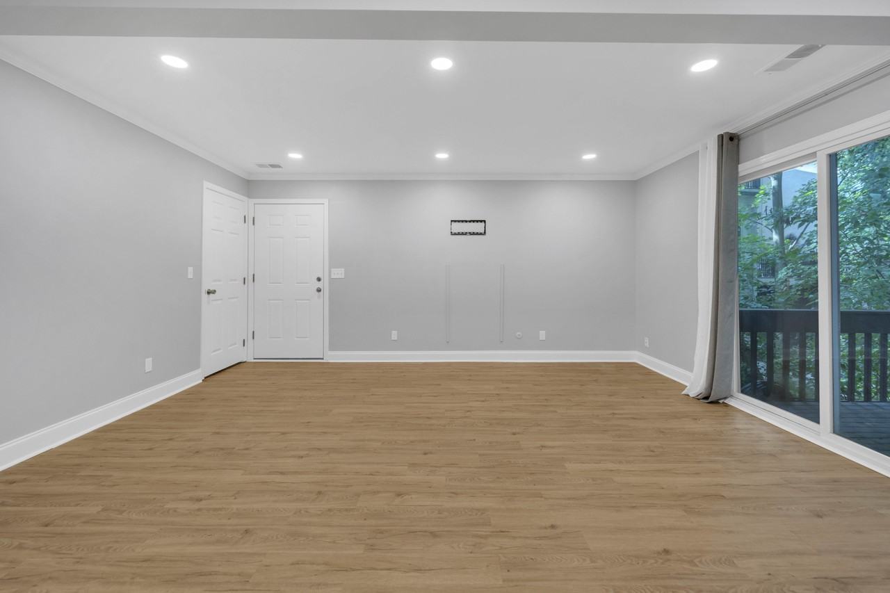 1577 Arlington Ave #A - Photo 2 of 16