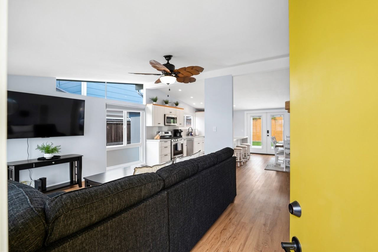 2407 Pierpont Blvd #NA - Photo 3 of 38