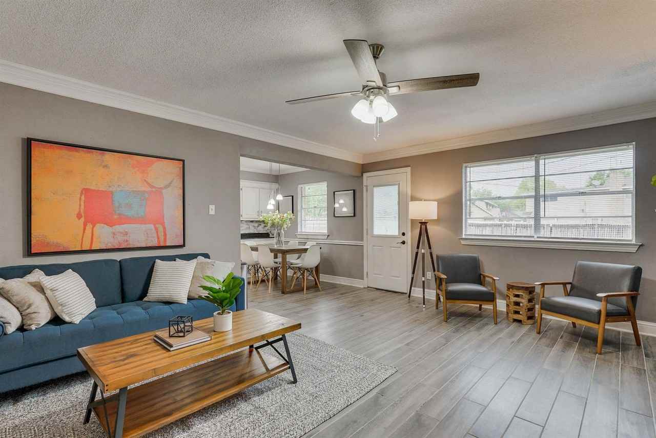 11259 Drummond Dr #NA - Photo 2 of 32