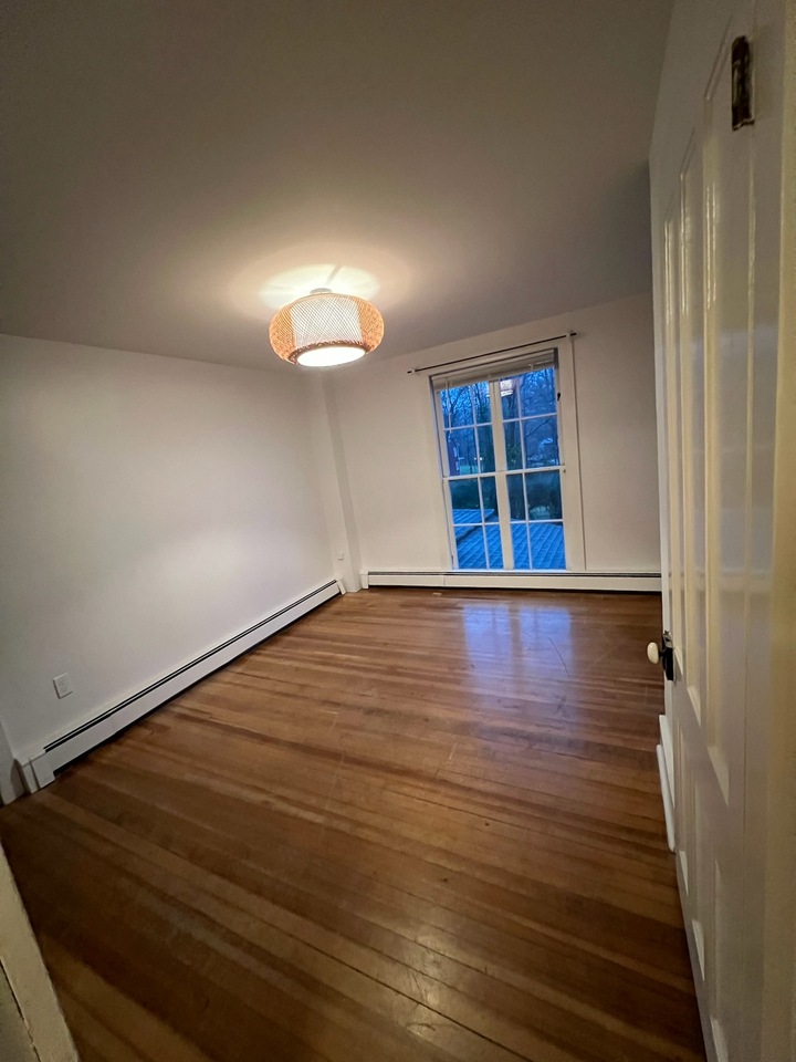 74 Upper Main St #4 - Photo 4 of 7